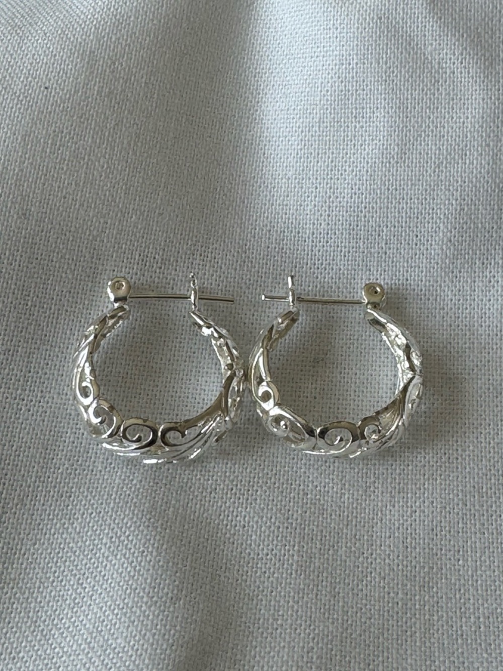 Silver small hoop earrings